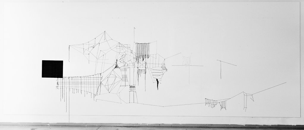 Constellation (système n°1),wall drawing with black wool thread, paper, nails, 3x5m, Lyon, 2010